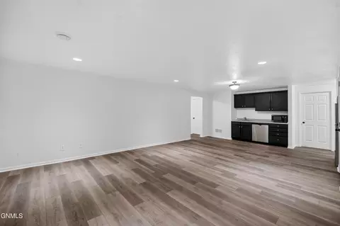 Living - 3344 32nd St W, Williston, ND 58801 photo 2 of 2