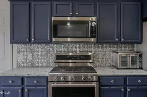 Kitchen - 3344 32nd St W, Williston, ND 58801 photo 1 of 1