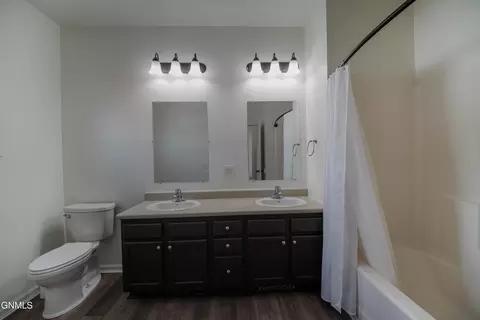 Bath - 3344 32nd St W, Williston, ND 58801 photo 1 of 4
