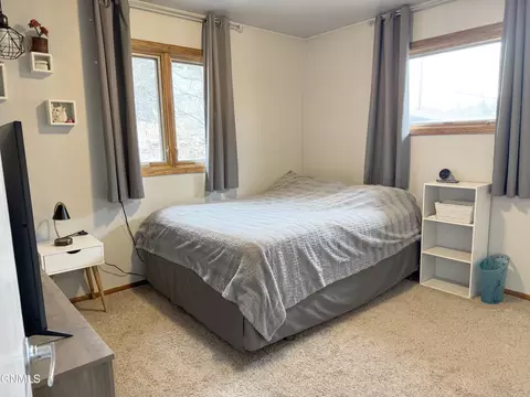 Bedroom - 1120 Keating Dr, Bismarck, ND 58501 photo 4 of 12