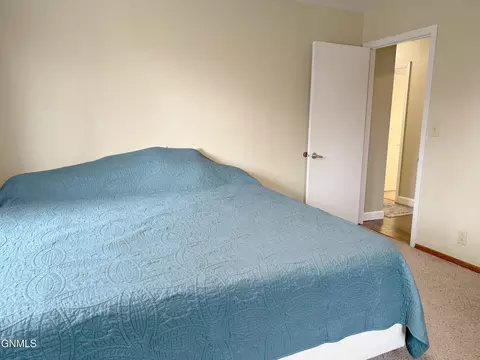 Bedroom - 1120 Keating Dr, Bismarck, ND 58501 photo 2 of 12