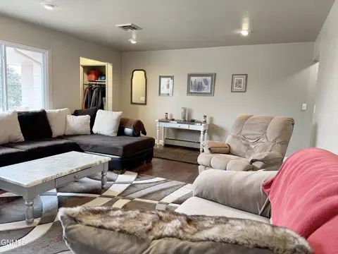 Living - 1120 Keating Dr, Bismarck, ND 58501 photo 2 of 7