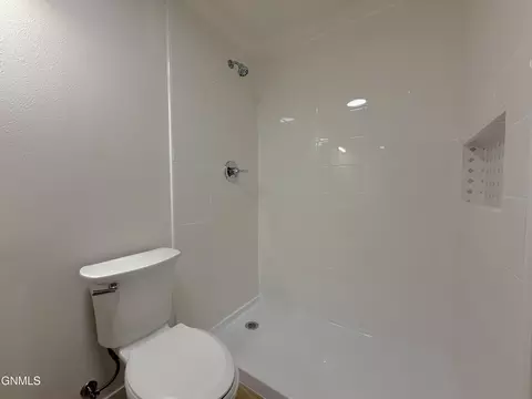 Bath - 4600 Normandy St, Bismarck, ND 58503 photo 5 of 5
