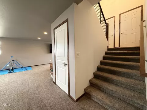 Entry Way - 4600 Normandy St, Bismarck, ND 58503 photo 4 of 4