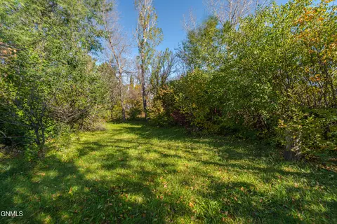 Exterior - 4813 E Roughrider Cir, Mandan, ND 58554 photo 7 of 17