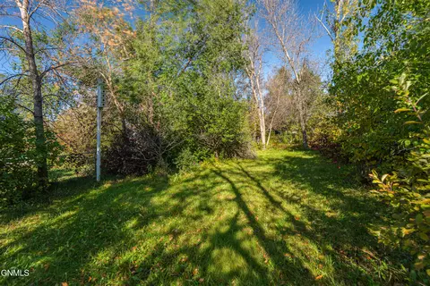 Exterior - 4813 E Roughrider Cir, Mandan, ND 58554 photo 6 of 17