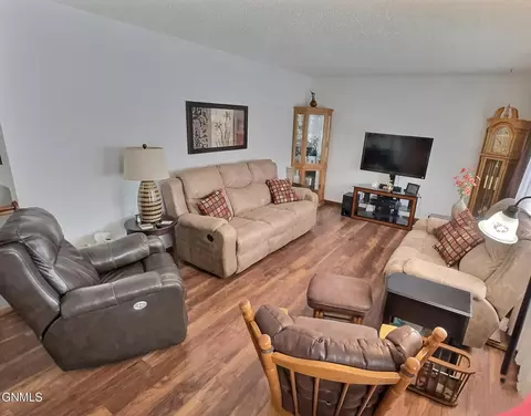 Living - 1626 3rd St, Bismarck, ND 58504 photo 1 of 2