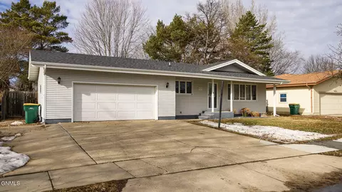 Exterior - 1626 3rd St, Bismarck, ND 58504 photo 3 of 3