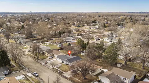 View/Area - 1626 3rd St, Bismarck, ND 58504 photo 4 of 11