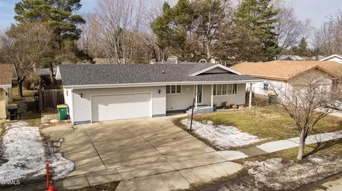 View/Area - 1626 3rd St, Bismarck, ND 58504 photo 6 of 11