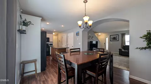 Dining - 624 Brome Ave, Bismarck, ND 58503 photo 3 of 3