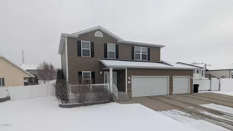 Exterior - 624 Brome Ave, Bismarck, ND 58503 photo 3 of 3