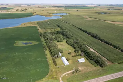 18500 County Highway 10, Menoken, ND 58558