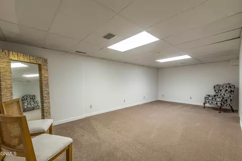 Bedroom - 943 Central Ave, Bismarck, ND 58501 photo 5 of 5