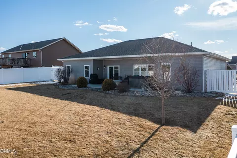 Exterior - 4713 Normandy St, Bismarck, ND 58503 photo 6 of 7