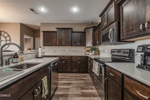 Kitchen - 4713 Normandy St, Bismarck, ND 58503 photo 2 of 4