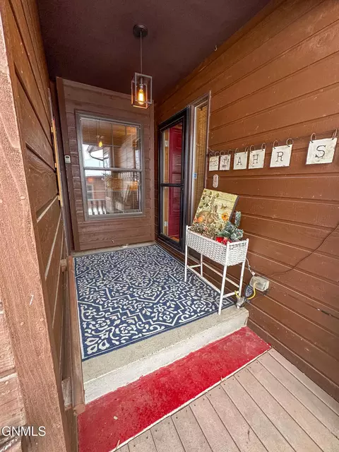 Exterior - 453 Brandon Dr, Bismarck, ND 58503 photo 2 of 5