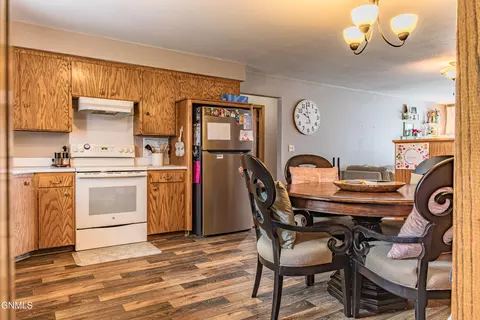 Kitchen - 528 Capitol Ave, Bismarck, ND 58501 photo 2 of 7