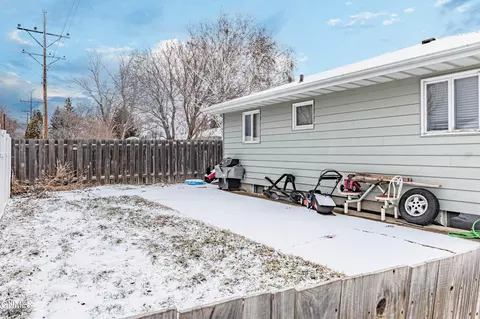 Exterior - 528 Capitol Ave, Bismarck, ND 58501 photo 4 of 4