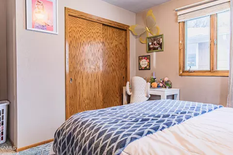 Bedroom - 528 Capitol Ave, Bismarck, ND 58501 photo 2 of 8