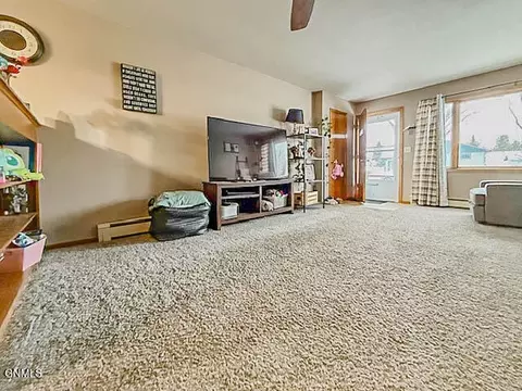 Living - 528 Capitol Ave, Bismarck, ND 58501 photo 1 of 2