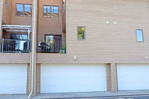 1526 Cimarron Dr, Bismarck, ND 58503 photo 28