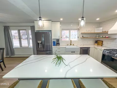 Kitchen - 1413 1st Ave E, Williston, ND 58801 photo 5 of 7