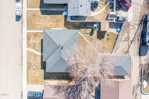 View/Area - 1413 1st Ave E, Williston, ND 58801 photo 4 of 7