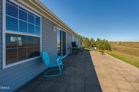 2591 Abbott Ln N, Mandan, ND 58554 photo 28