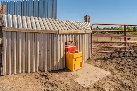 2591 Abbott Ln N, Mandan, ND 58554 photo 32