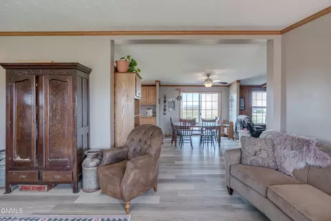 2591 Abbott Ln N, Mandan, ND 58554 photo 13