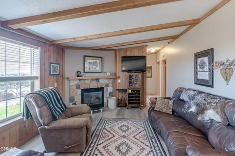 2591 Abbott Ln N, Mandan, ND 58554 photo 23