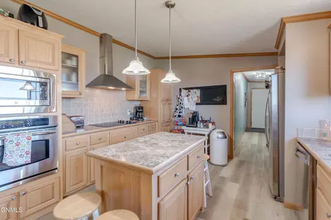 2591 Abbott Ln N, Mandan, ND 58554 photo 9