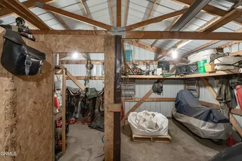 2591 Abbott Ln N, Mandan, ND 58554 photo 37