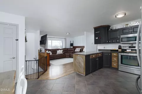 Kitchen - 127 17th St E, Dickinson, ND 58601 photo 3 of 4