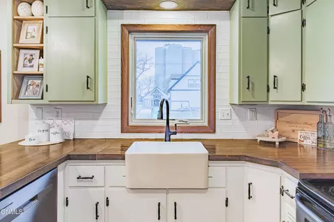 Kitchen - 215 2nd St SE, Garrison, ND 58540 photo 4 of 8