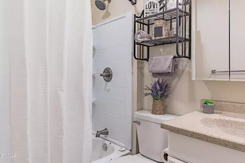 Bath - 215 2nd St SE, Garrison, ND 58540 photo 1 of 6