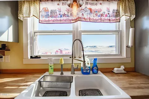 Kitchen - 6890 51st Ave SW, Carson, ND 58529 photo 6 of 7