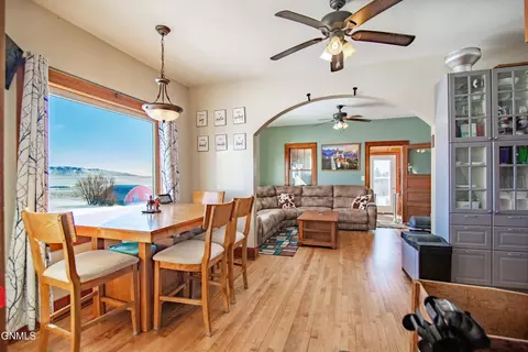 Dining - 6890 51st Ave SW, Carson, ND 58529 photo 1 of 2
