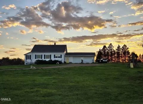 Exterior - 6890 51st Ave SW, Carson, ND 58529 photo 3 of 12