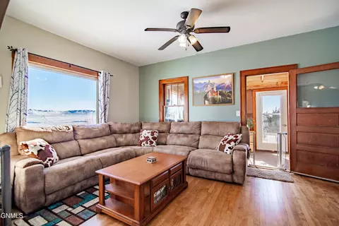 Living - 6890 51st Ave SW, Carson, ND 58529 photo 1 of 2