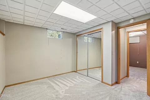 Bedroom - 1002 Turnpike Ave E, Bismarck, ND 58501 photo 9 of 10