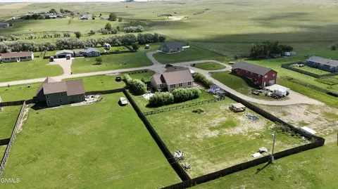 View/Area - 5481 Sweet Clover Ln, Williston, ND 58801 photo 2 of 5