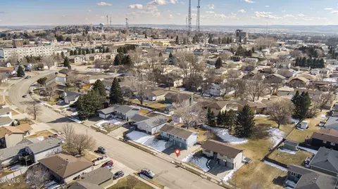 919 Turnpike Ave E, Bismarck, ND 58501 photo 5