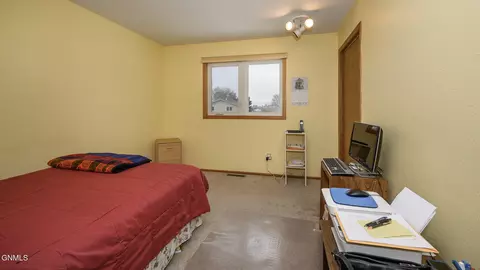 919 Turnpike Ave E, Bismarck, ND 58501 photo 29