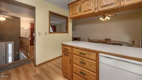 919 Turnpike Ave E, Bismarck, ND 58501 photo 17