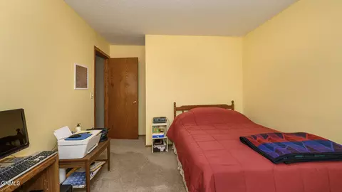 919 Turnpike Ave E, Bismarck, ND 58501 photo 25