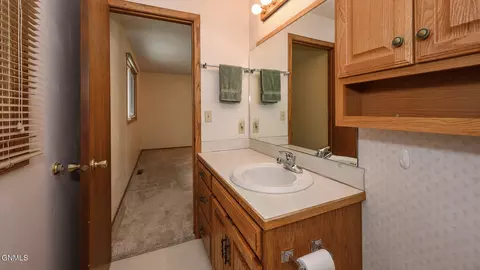 919 Turnpike Ave E, Bismarck, ND 58501 photo 20