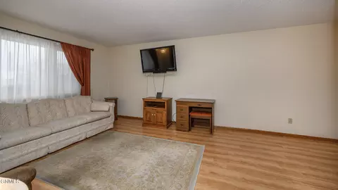 919 Turnpike Ave E, Bismarck, ND 58501 photo 10