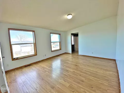 3816 22nd Ave W, Williston, ND 58801 photo 15